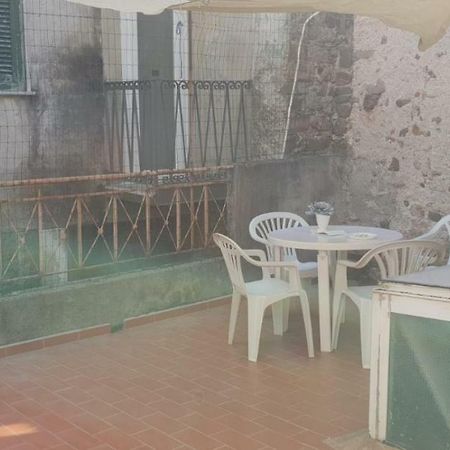 Appartement Terrazza Nel Borgo à Santo Stefano di Magra Extérieur photo